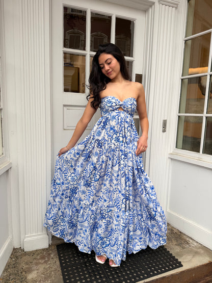 Nicolette Maxi -Blue swirls ☁️🩵