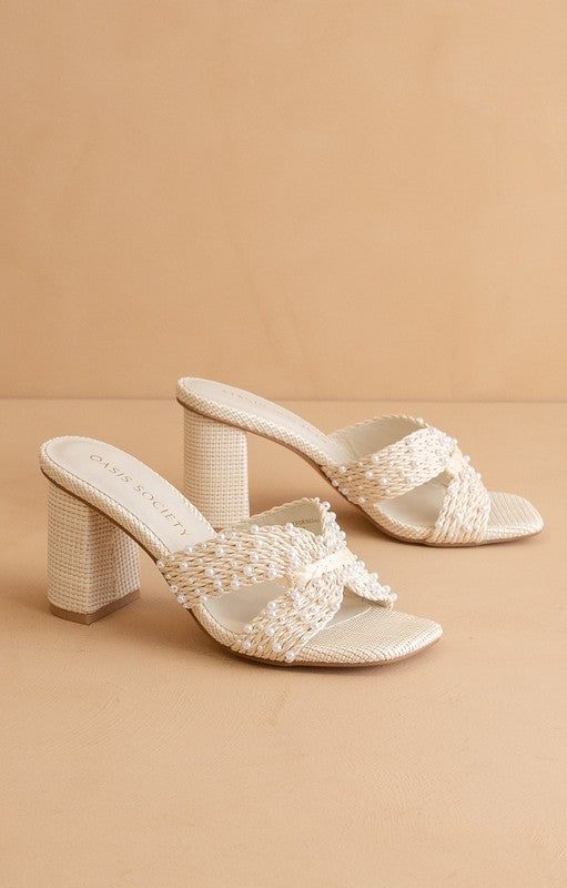 TIARA HEEL